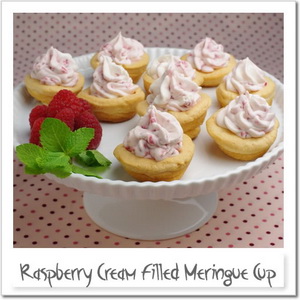 ラズベリークリームのメレンゲカップ